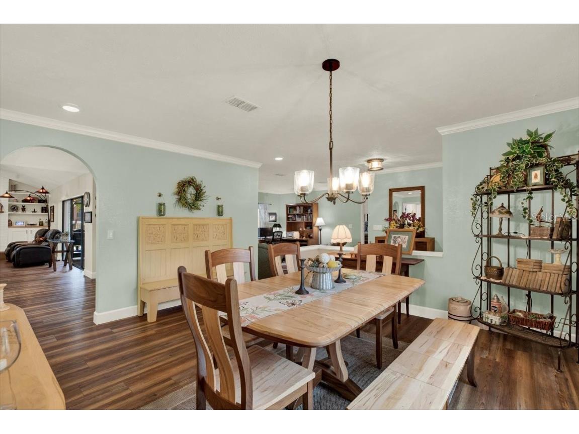 2806 Fairway View Drive Valrico FL 33596 TB8394982 image6