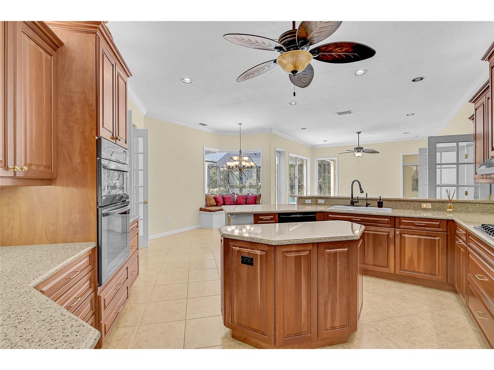 2806 Norwood Lane Venice FL 34292 - BLACKBURN CANAL A4693554 image32