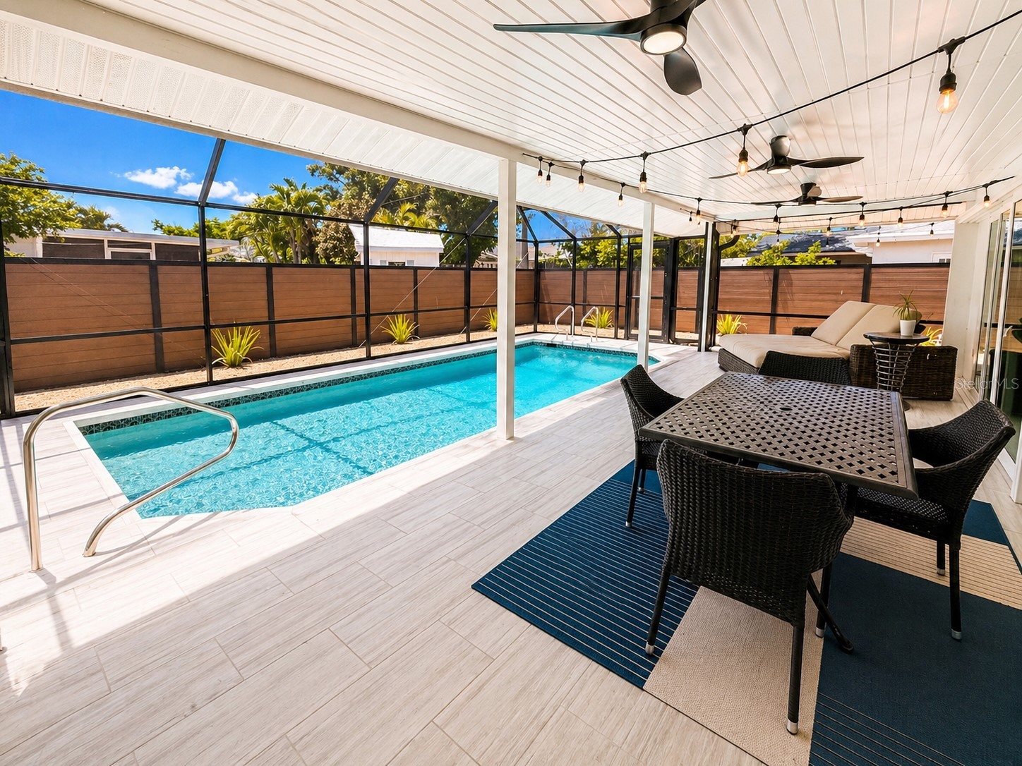 2806 Satsuma Drive Sarasota FL 34239 A4694084 image19