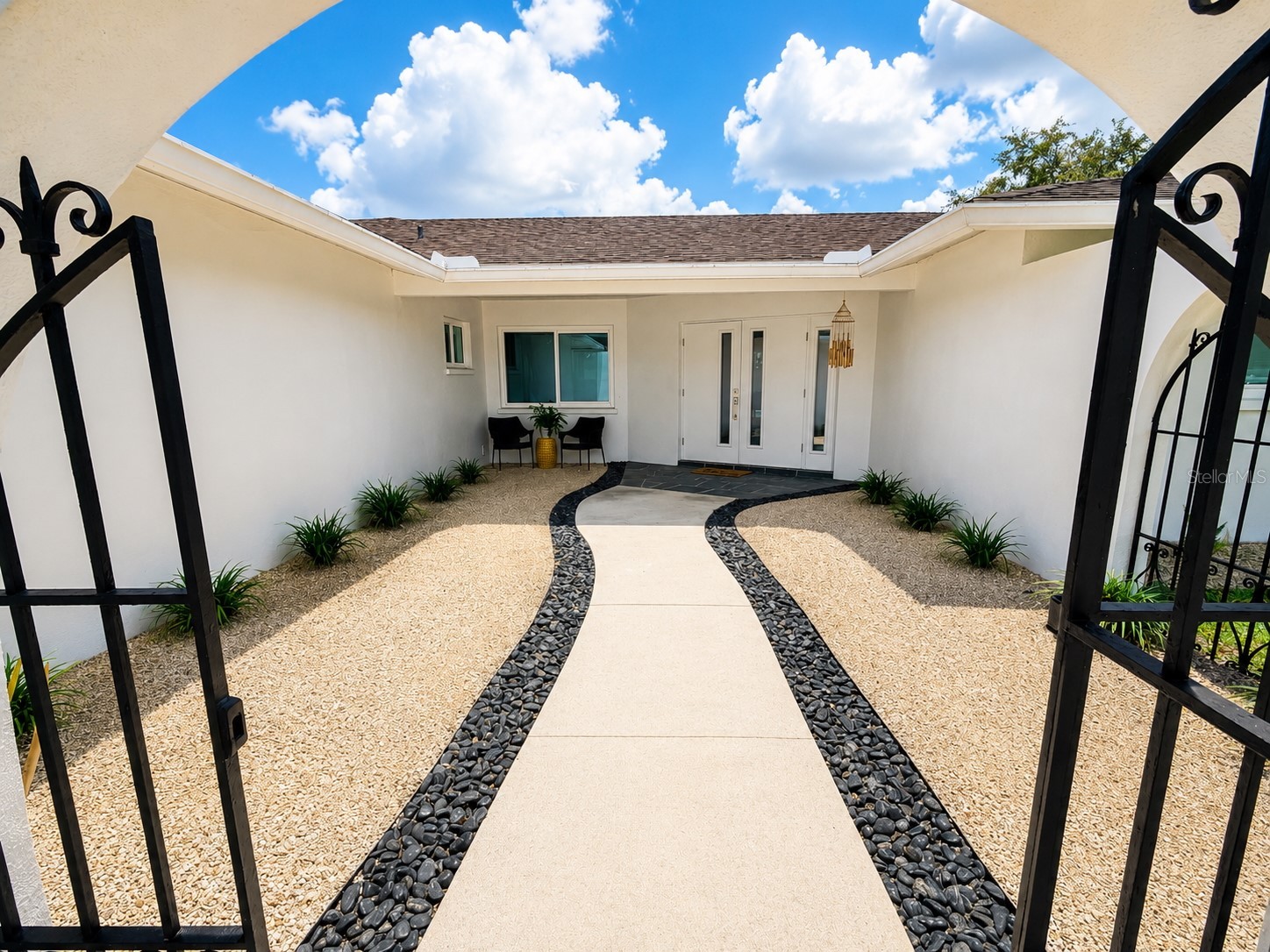 2806 Satsuma Drive Sarasota FL 34239 A4694084 image4