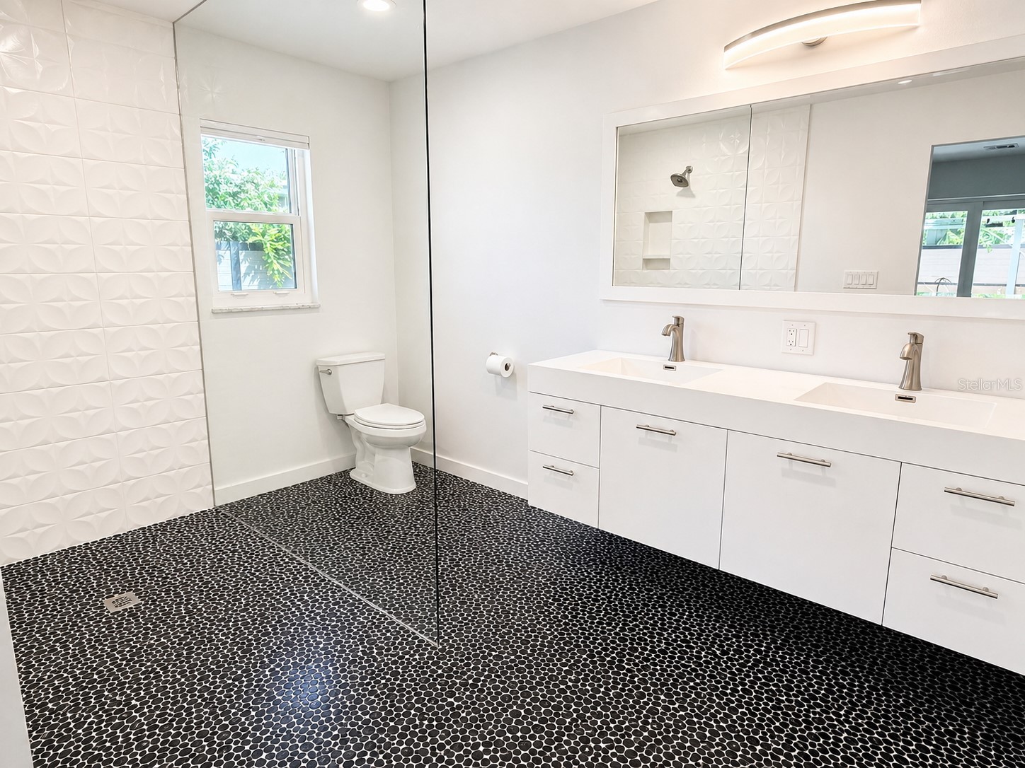 2806 Satsuma Drive Sarasota FL 34239 A4694084 image9
