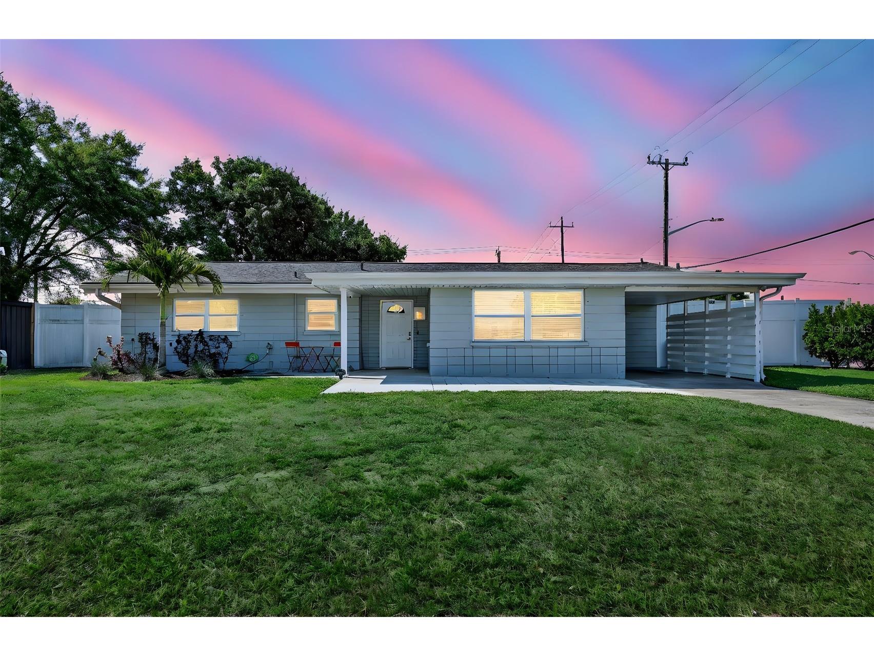 2806 Upper Tangelo Drive Sarasota FL 34239 A4687698 image1