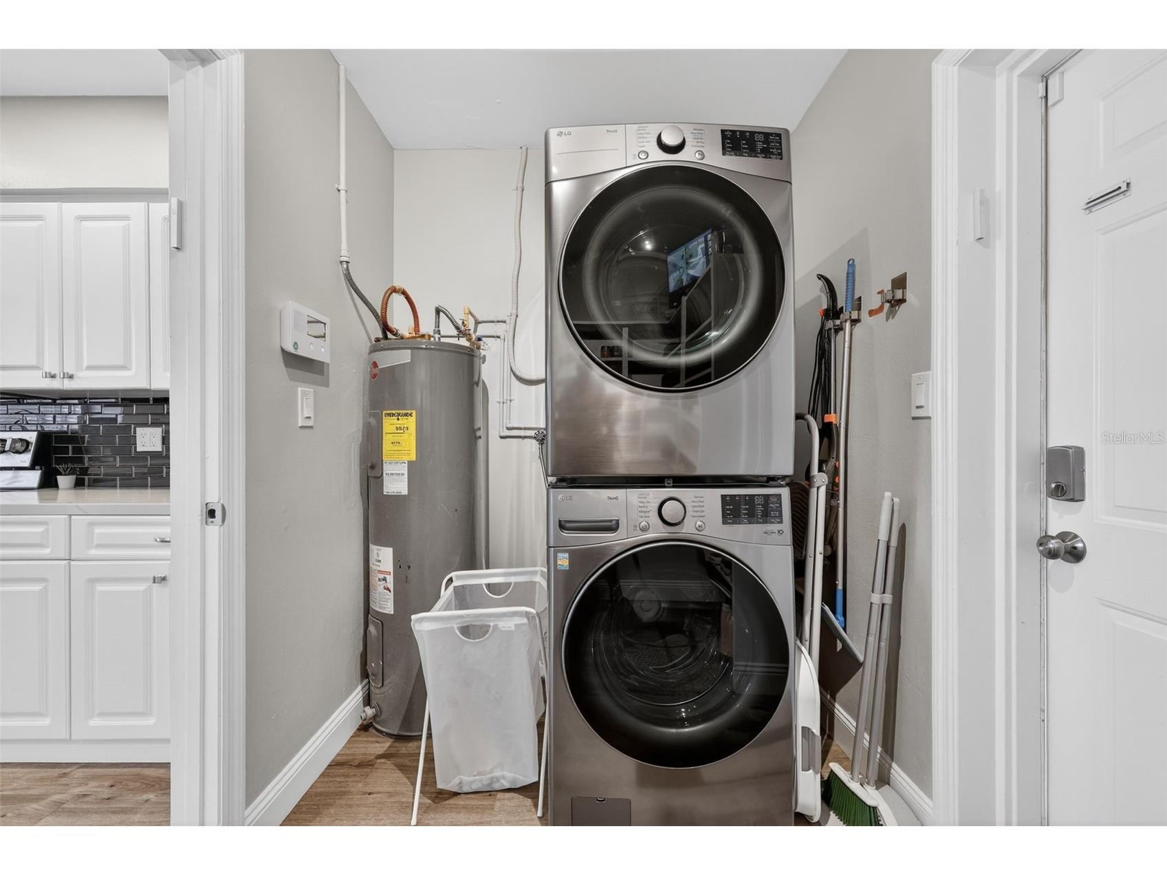 2806 Upper Tangelo Drive Sarasota FL 34239 A4687698 image13