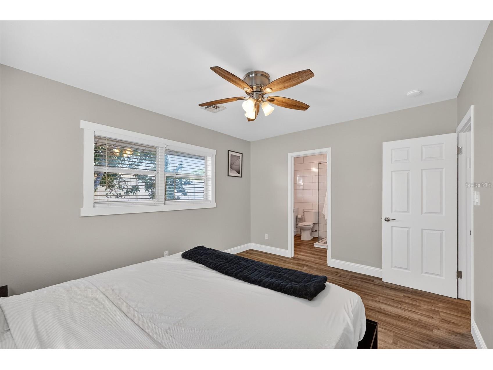 2806 Upper Tangelo Drive Sarasota FL 34239 A4687698 image21