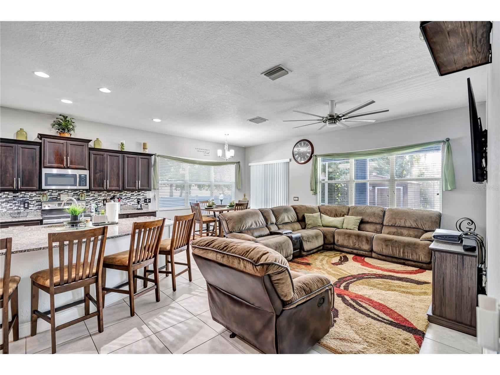 2806 W Saint Isabel Street Tampa FL 33607 TB8457113 image10