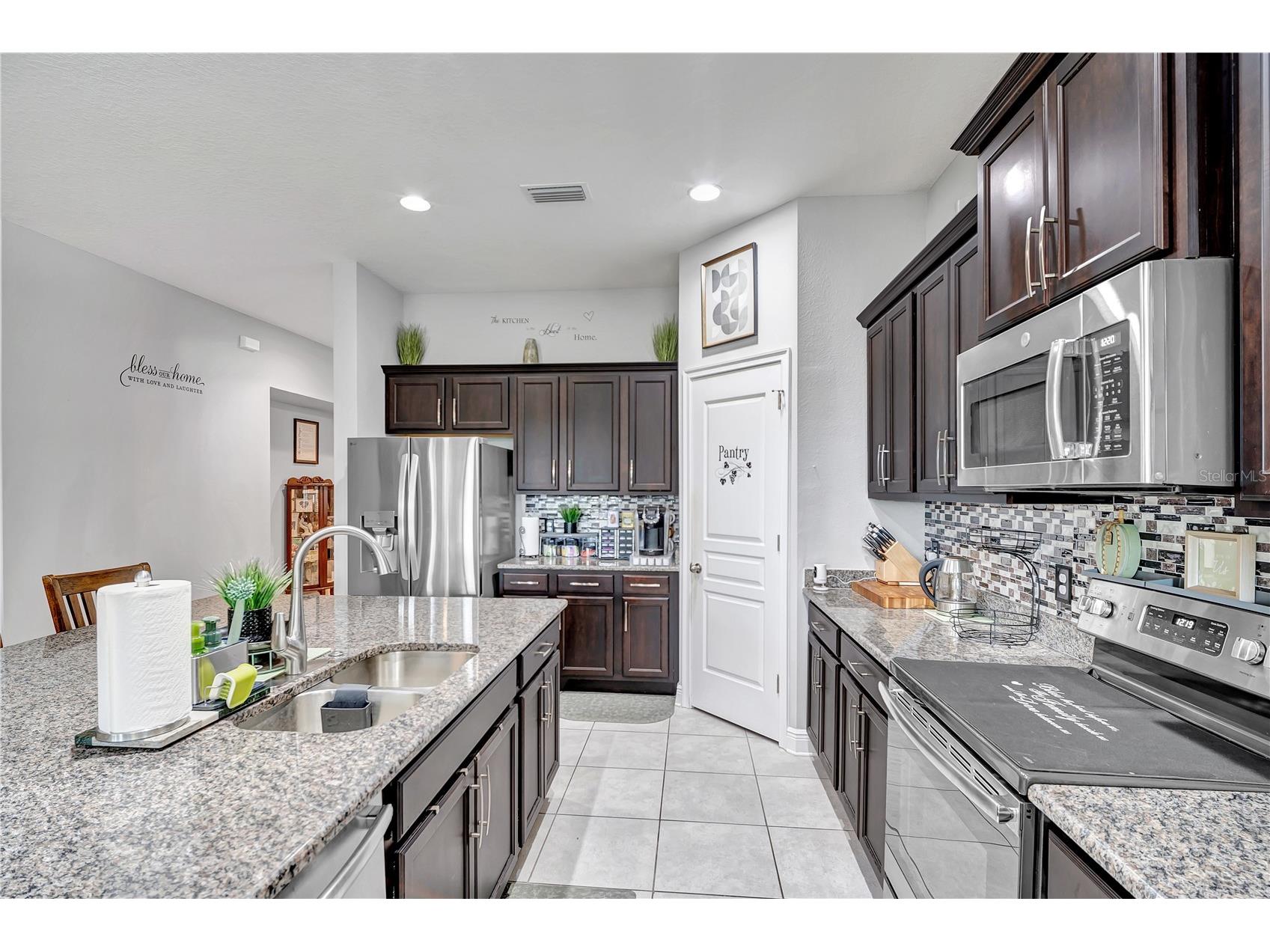 2806 W Saint Isabel Street Tampa FL 33607 TB8457113 image15