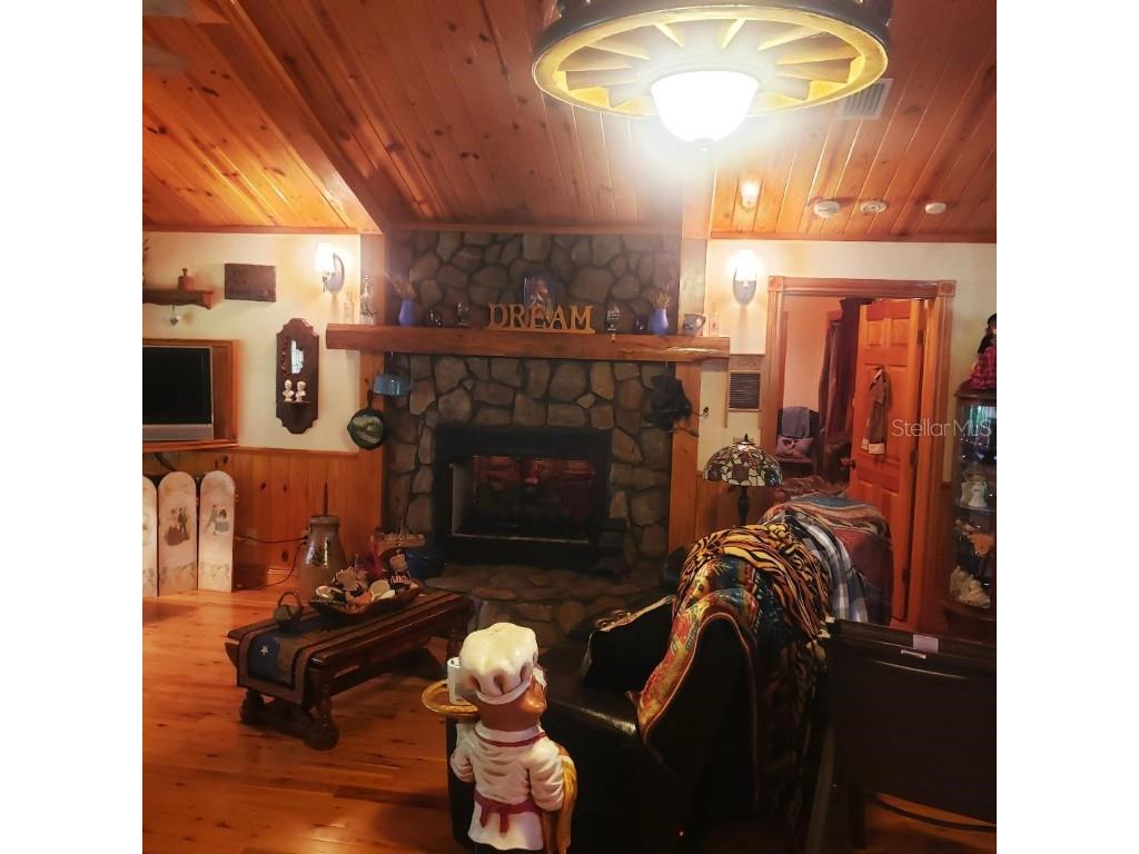 28063 31st Road Branford FL 32008 A4657407 image9