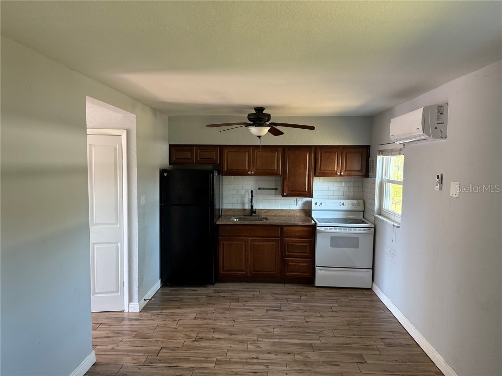 2807 41st Avenue N #3 Saint Petersburg FL 33714 TB8456008 image1