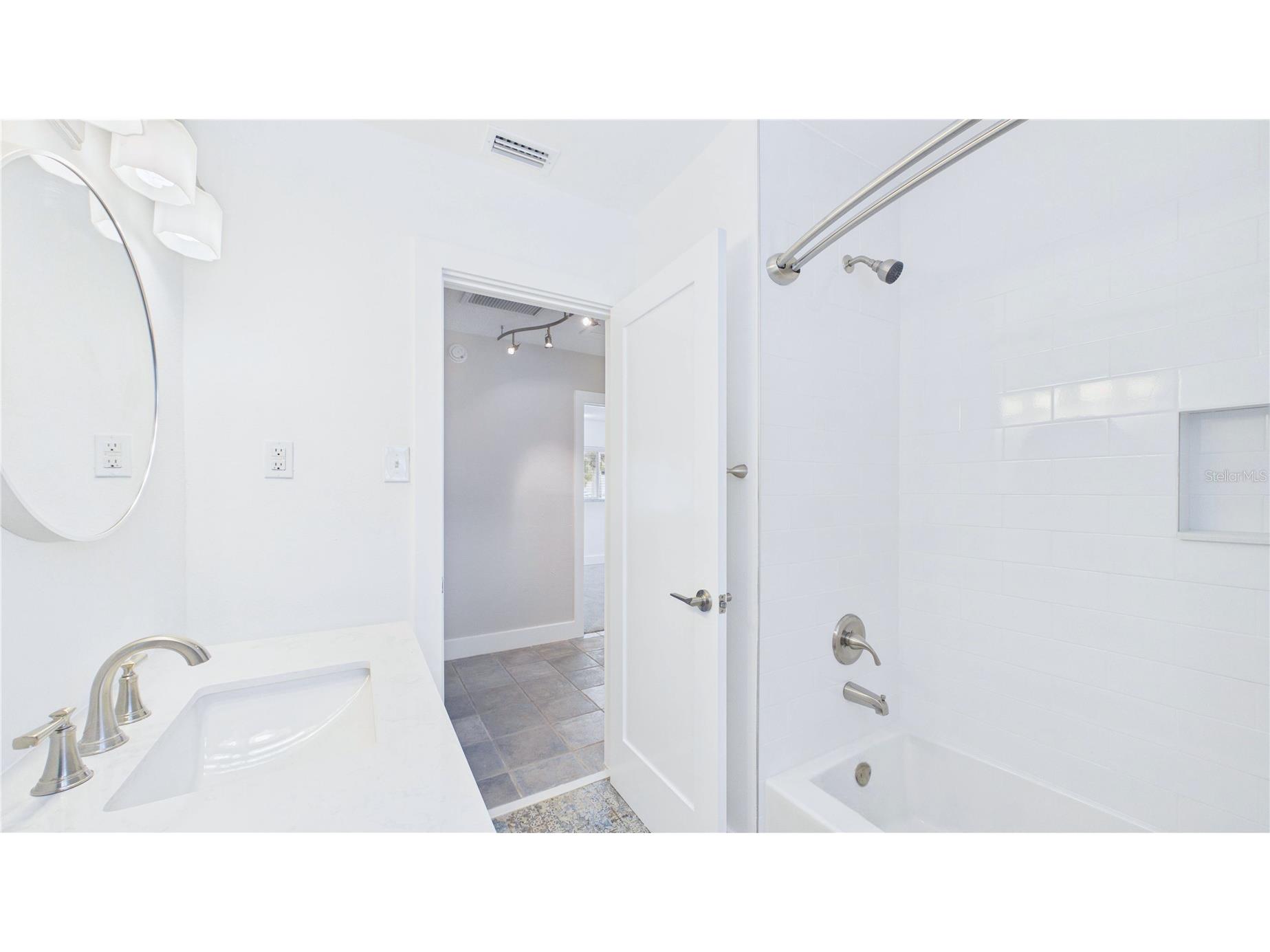 2807 45th Street S Gulfport FL 33711 TB8478977 image32