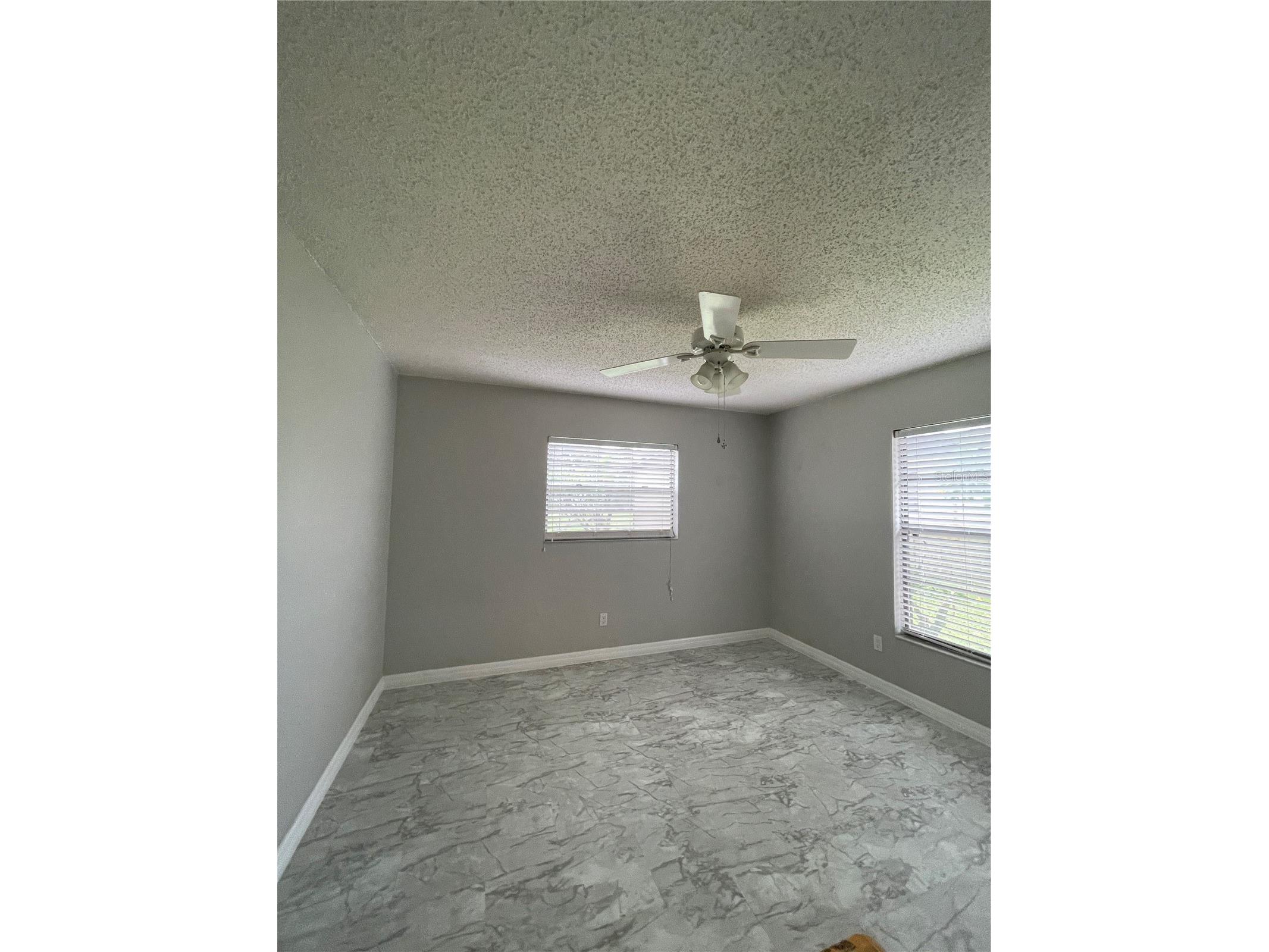 2807 48th Ave Dr W Bradenton FL 34207 A4686409 image8