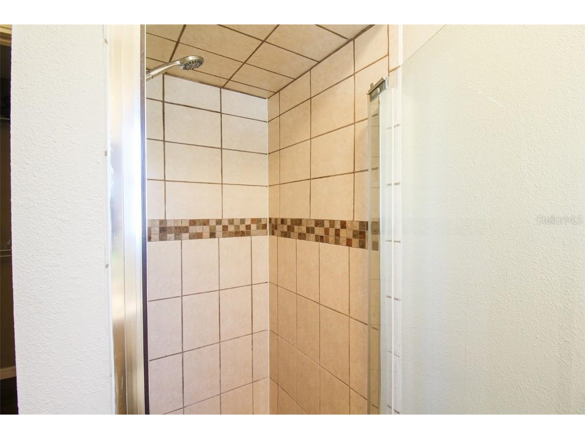 2807 67th Street W Bradenton FL 34209 A4586262 image17