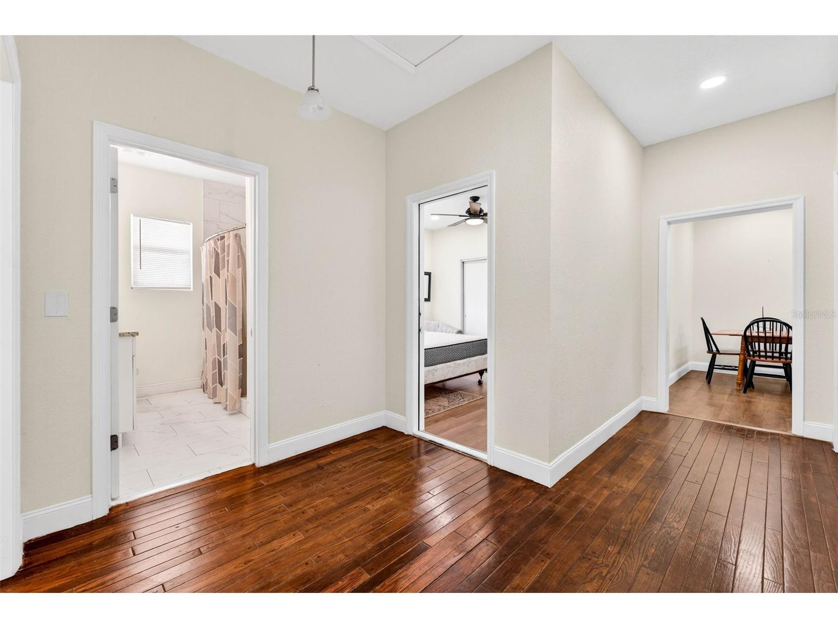 2807 Locicero Drive Tampa FL 33619 TB8482196 image8