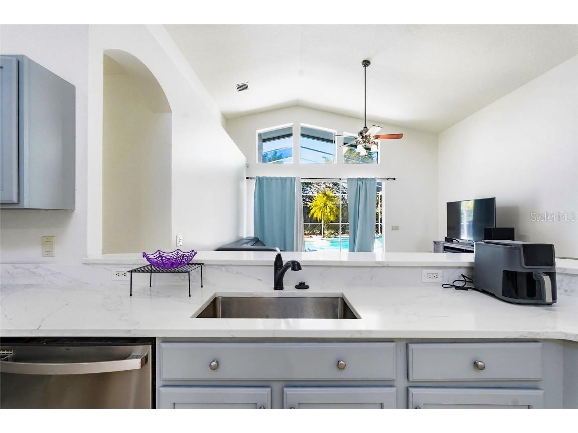 2807 Manning Drive Trinity FL 34655 TB8451221 image14