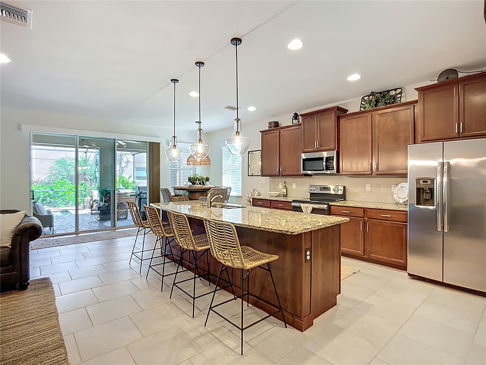 2807 Oriole Drive Sarasota FL 34243 A4658208 image10