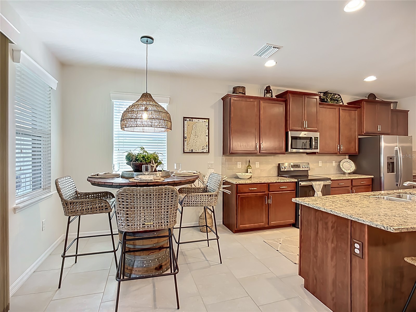 2807 Oriole Drive Sarasota FL 34243 A4658208 image13