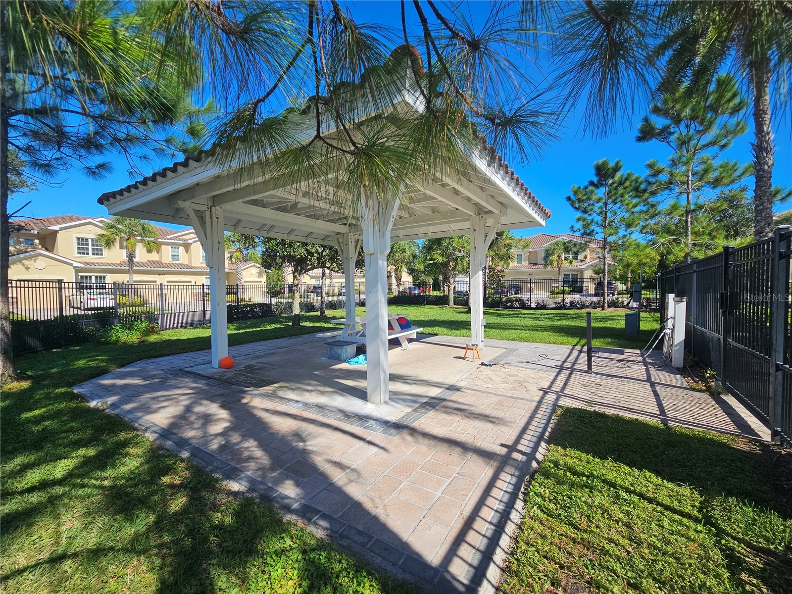 2807 Oriole Drive Sarasota FL 34243 A4658208 image78