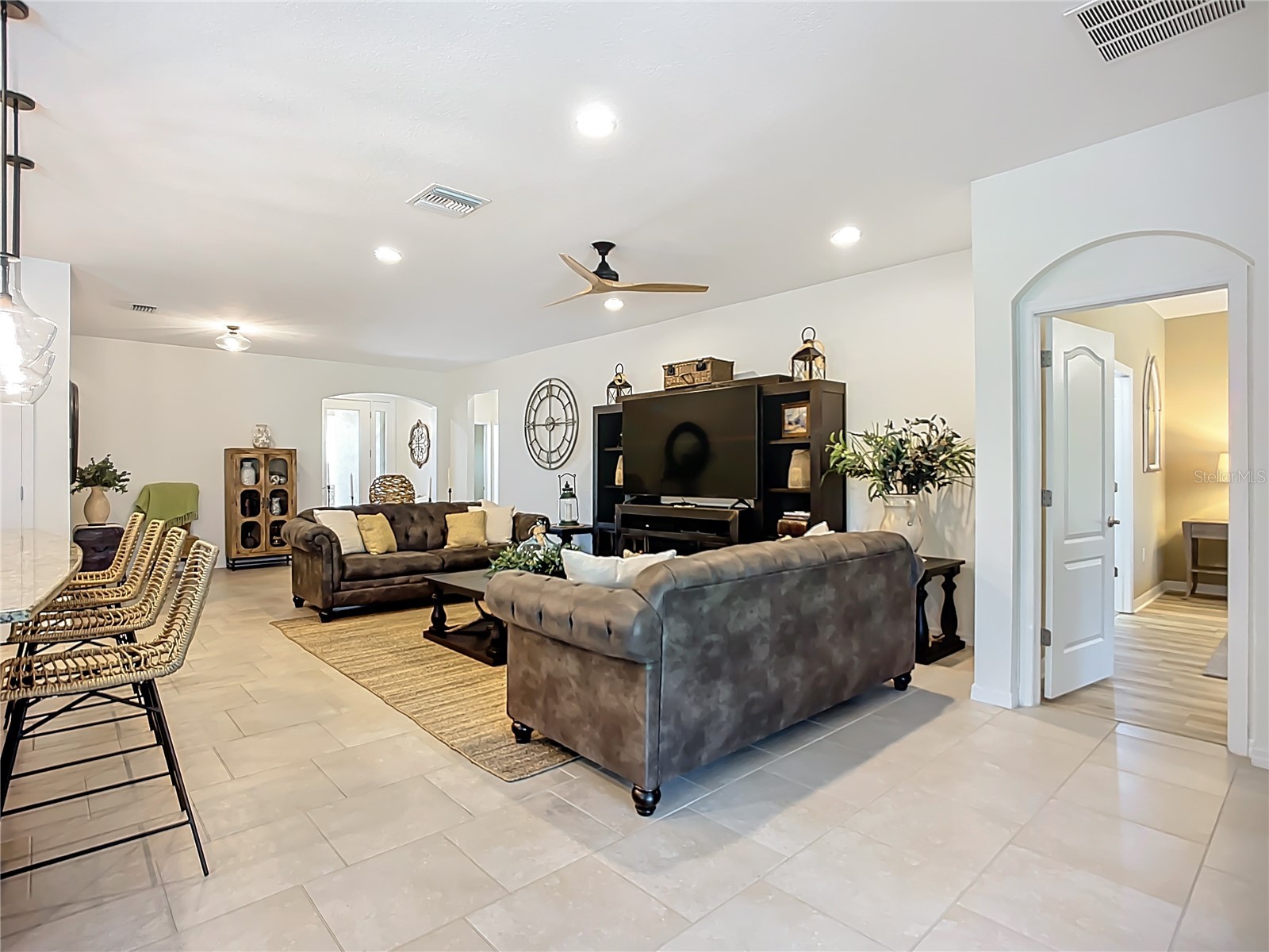 2807 Oriole Drive Sarasota FL 34243 A4658208 image8