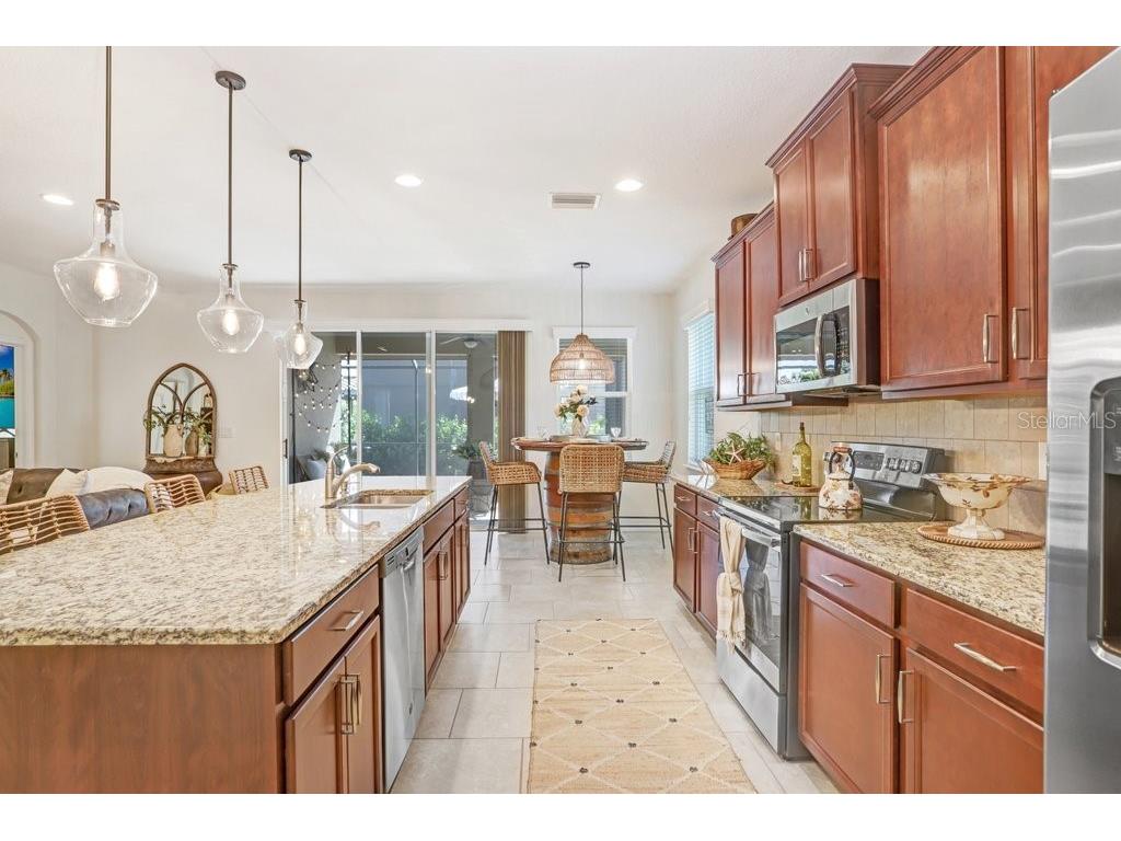 2807 Oriole Drive Sarasota FL 34243 TB8498443 image22