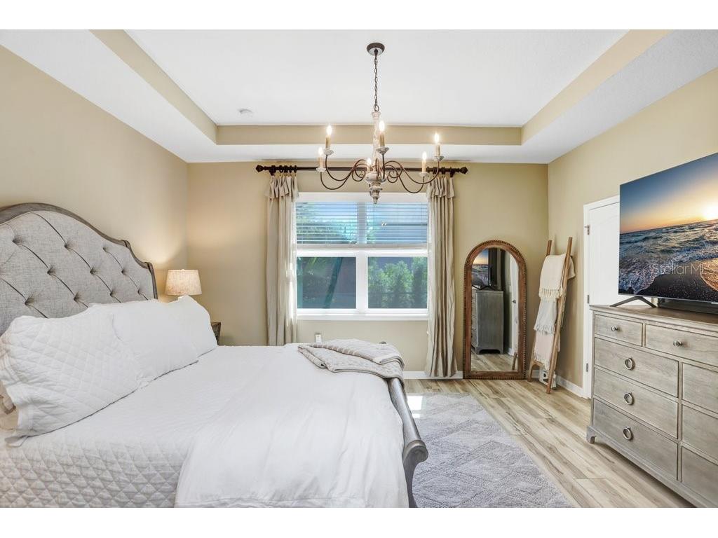 2807 Oriole Drive Sarasota FL 34243 TB8498443 image26