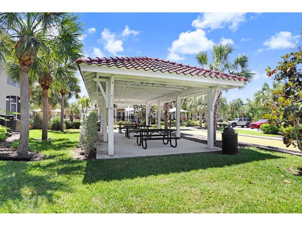 2807 Oriole Drive Sarasota FL 34243 TB8498443 image58