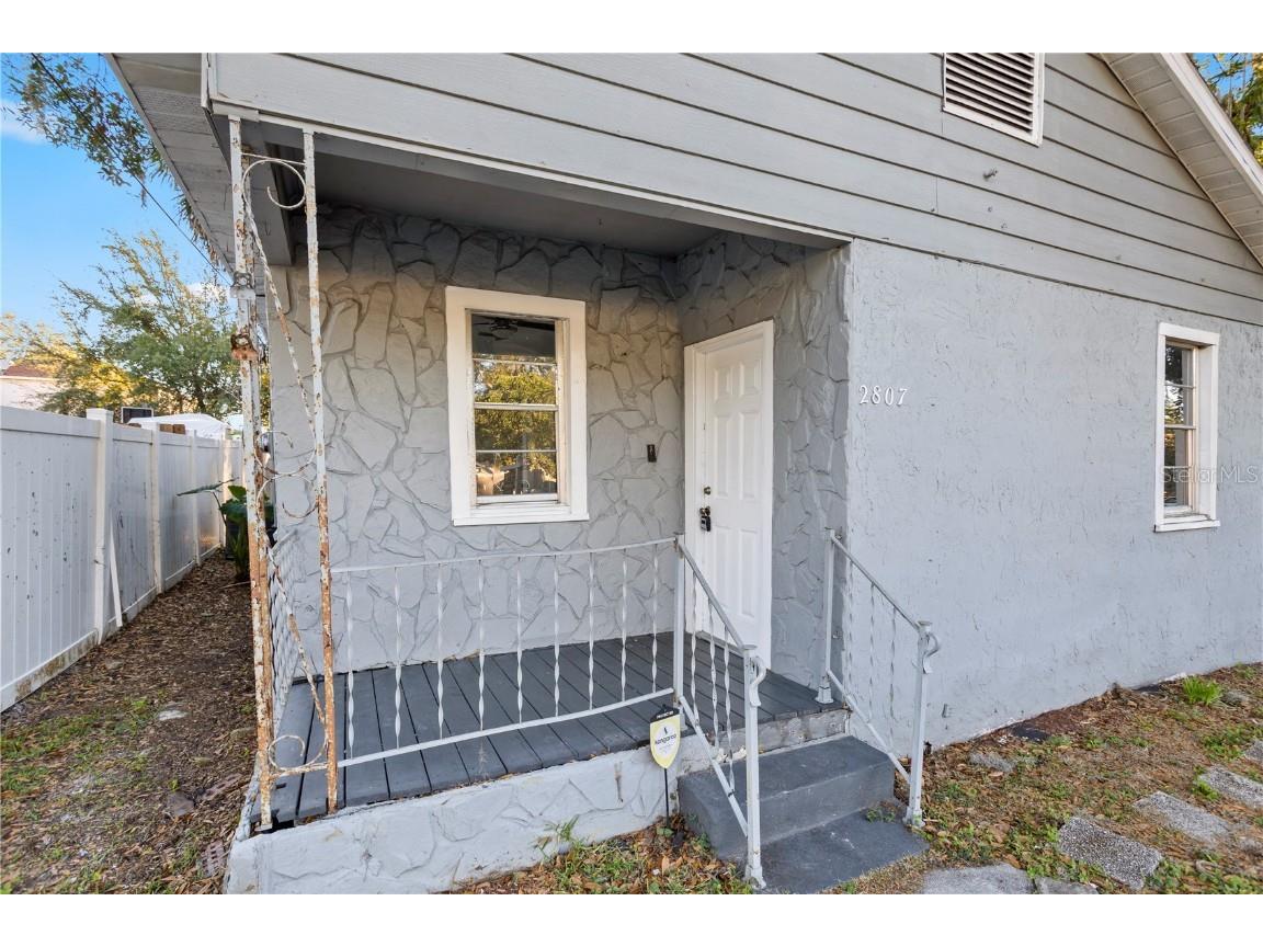 2807 S Brown Avenue Orlando FL 32806 O6175085 image1