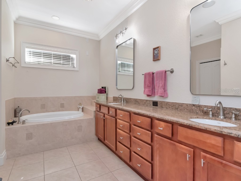 2807 W Sitios Street Tampa FL 33629 TB8423988 image32