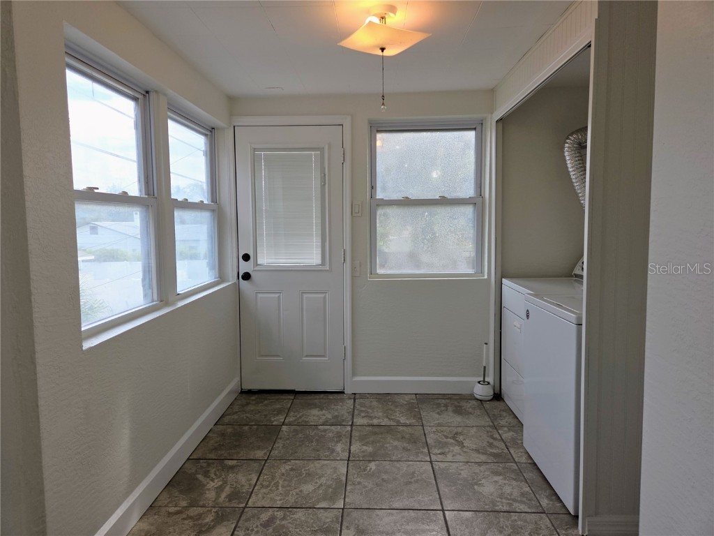 2808 56th Street S #UPPER Gulfport FL 33707 TB8447702 image24