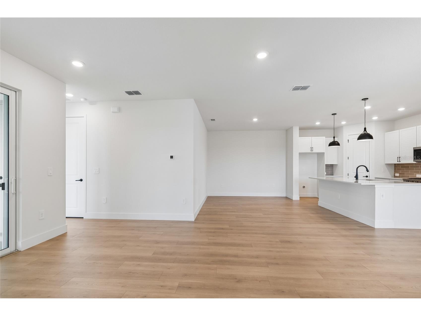 2808 Marrakesh Lane Sarasota FL 34234 TB8470352 image16