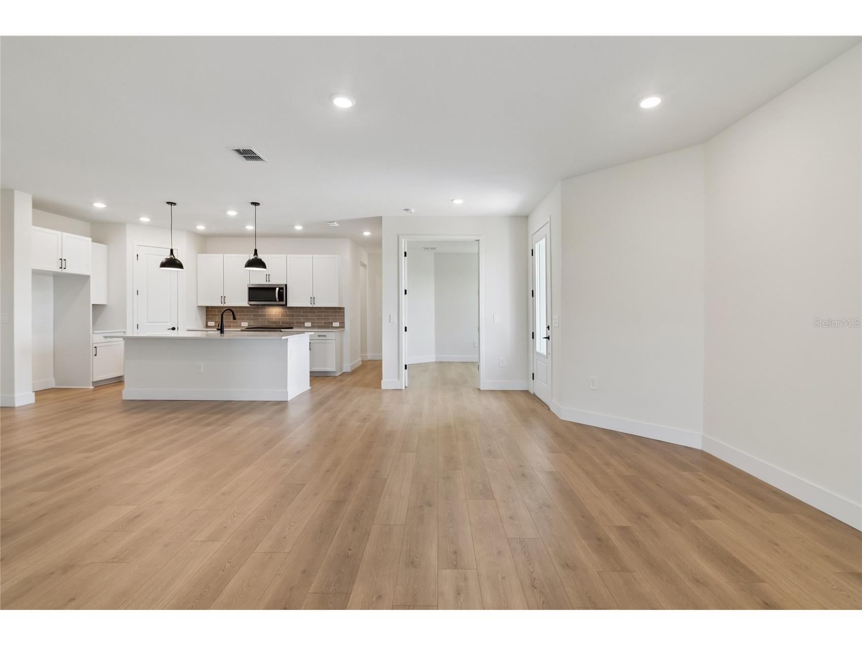 2808 Marrakesh Lane Sarasota FL 34234 TB8470352 image17