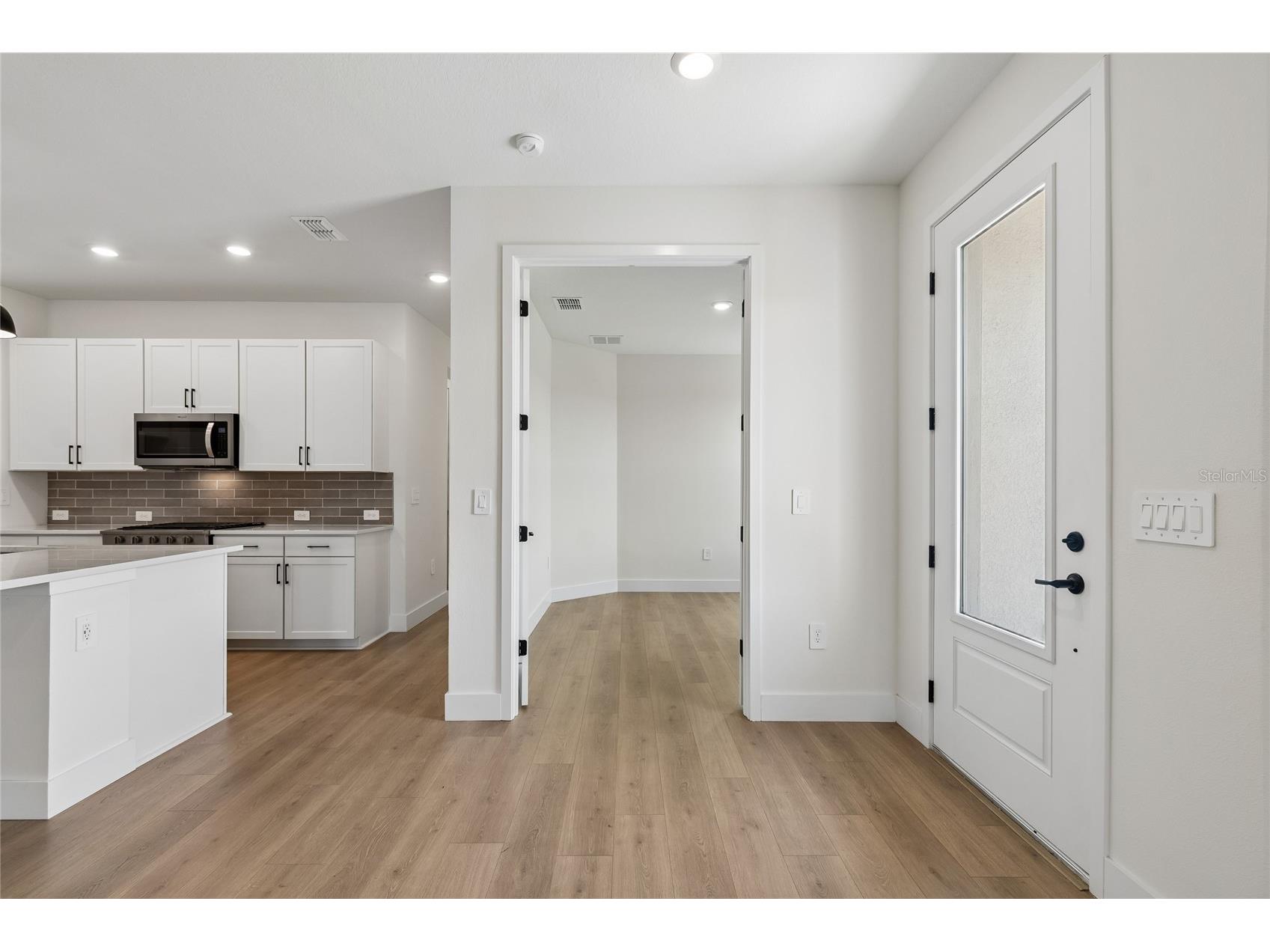 2808 Marrakesh Lane Sarasota FL 34234 TB8470352 image4