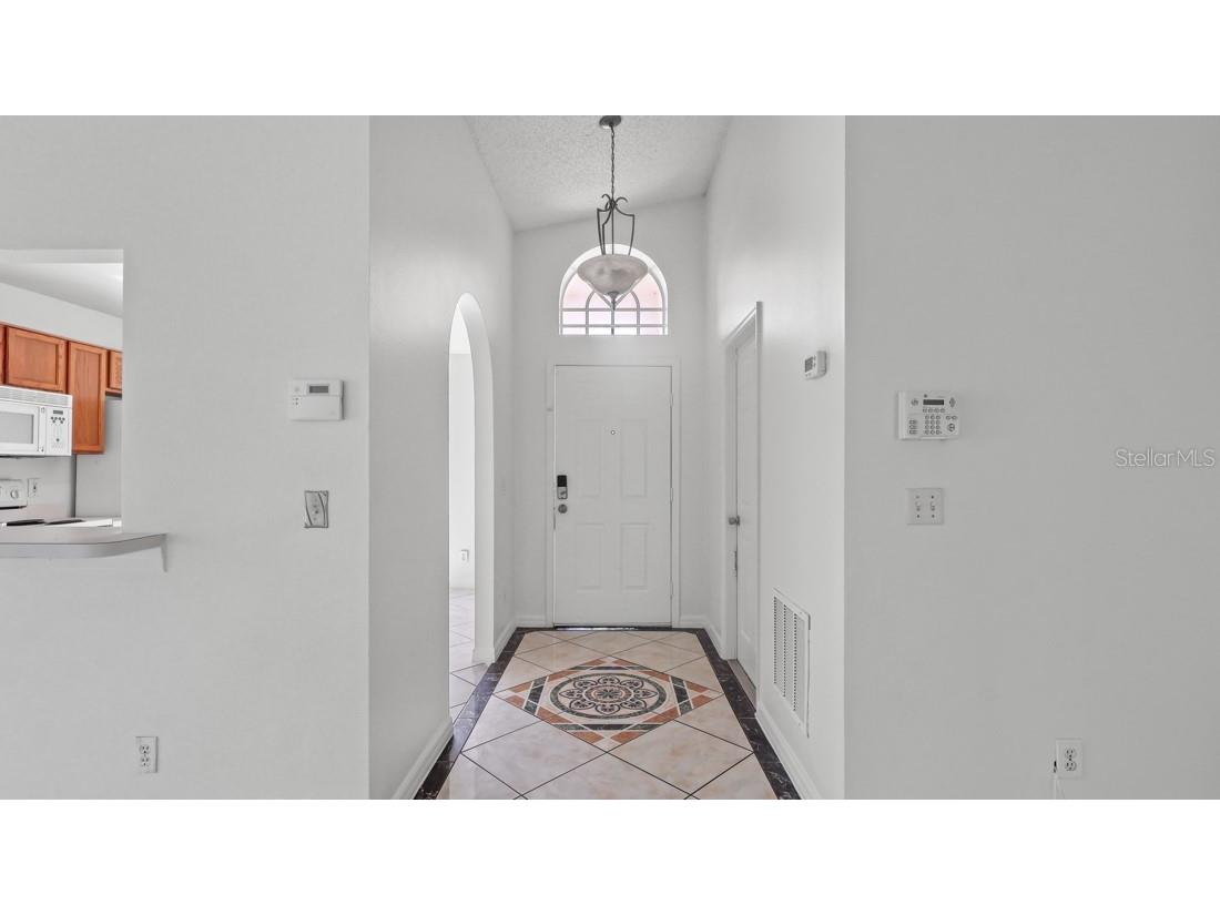 2808 Ridge Cove Court Orlando FL 32818 O6325835 image3