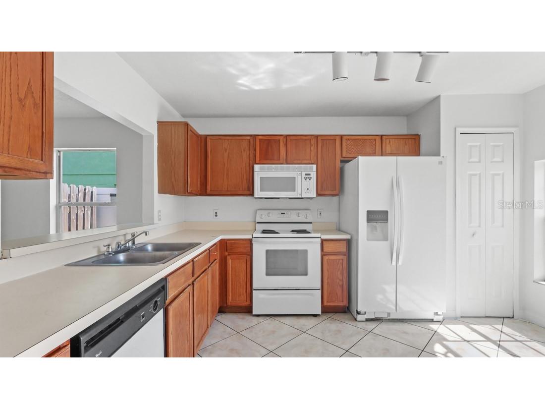 2808 Ridge Cove Court Orlando FL 32818 O6325835 image4