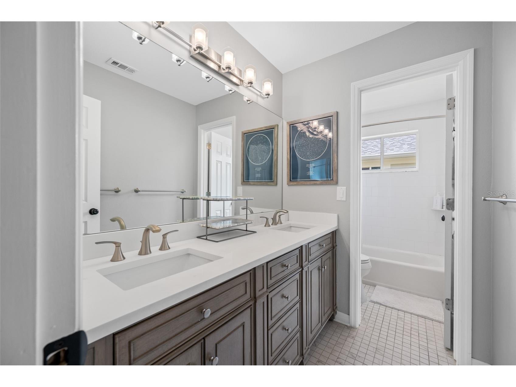 2808 Southpointe Lane Tampa FL 33611 TB8488492 image27