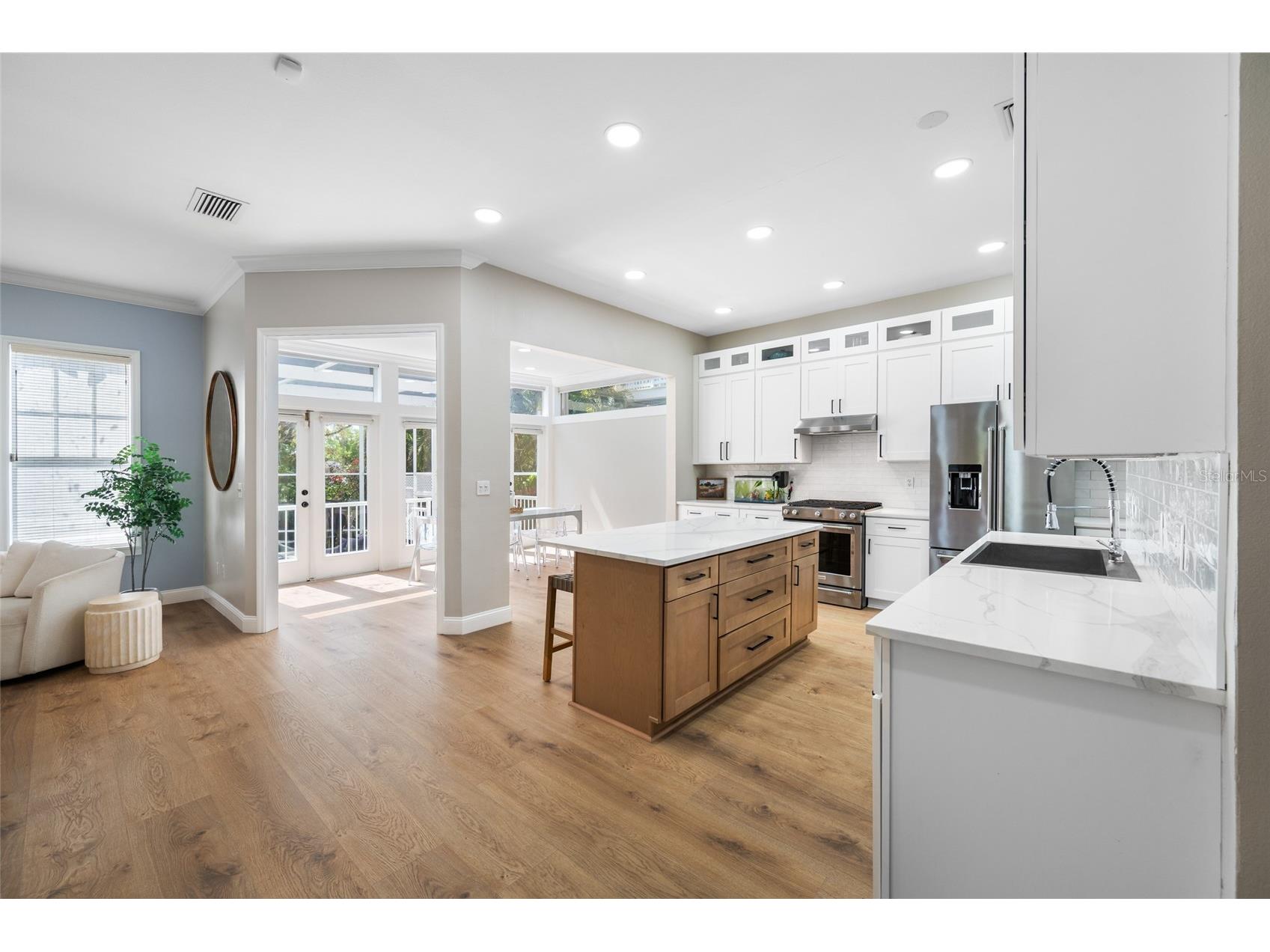 2808 Southpointe Lane Tampa FL 33611 TB8488492 image6