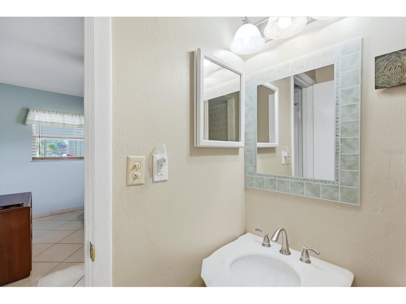 2809 Swifton Drive #4 Sarasota FL 34231 A4695978 image13