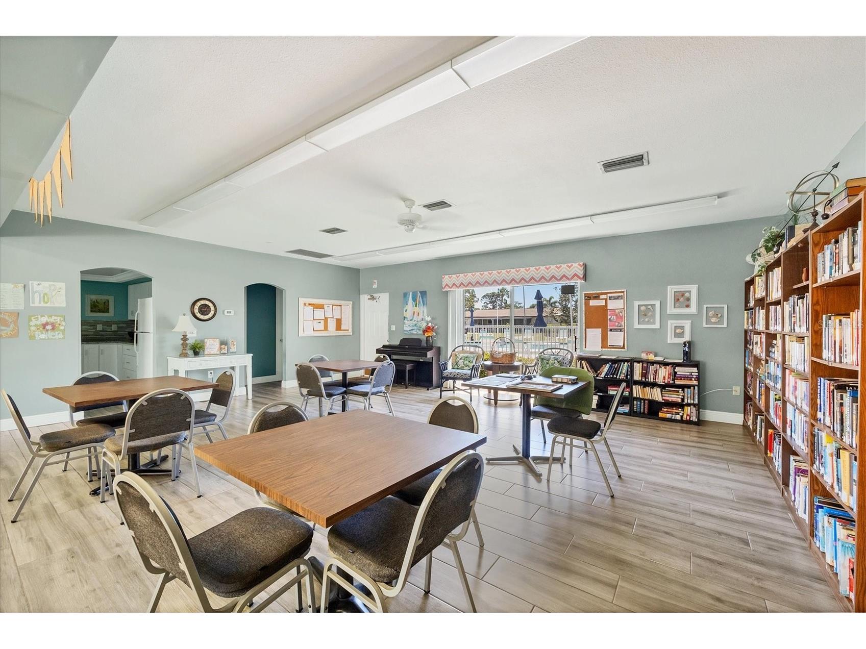 2809 Swifton Drive #4 Sarasota FL 34231 A4695978 image29