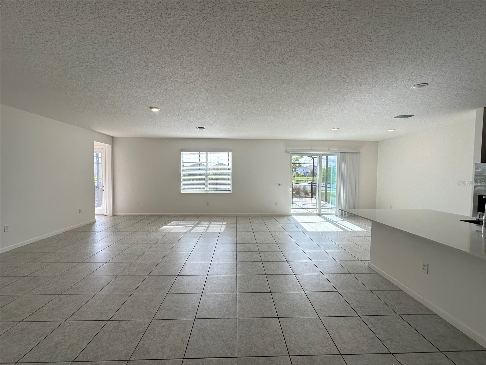 281 Ballo Drive Kissimmee FL 34746 O6398861 image6