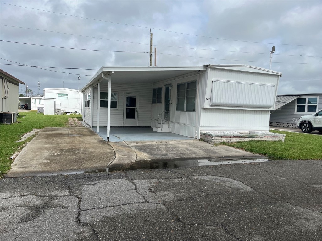 281 Floramana Lane Palmetto FL 34221 A4630035 image1