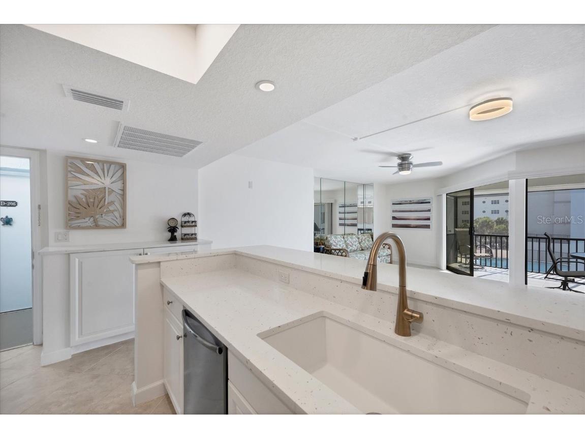 2810 N Beach Road #D205 Englewood FL 34223 C7517988 image10