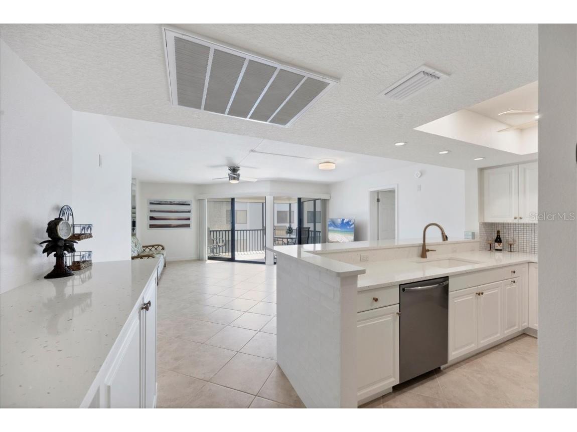 2810 N Beach Road #D205 Englewood FL 34223 C7517988 image8