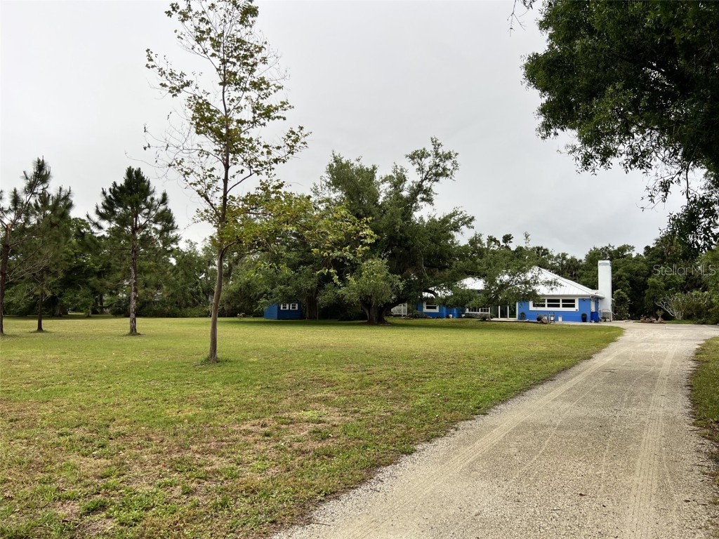 2810 Norwood Lane Venice FL 34292 - BLACKBURN CANAL TB8377485 image1