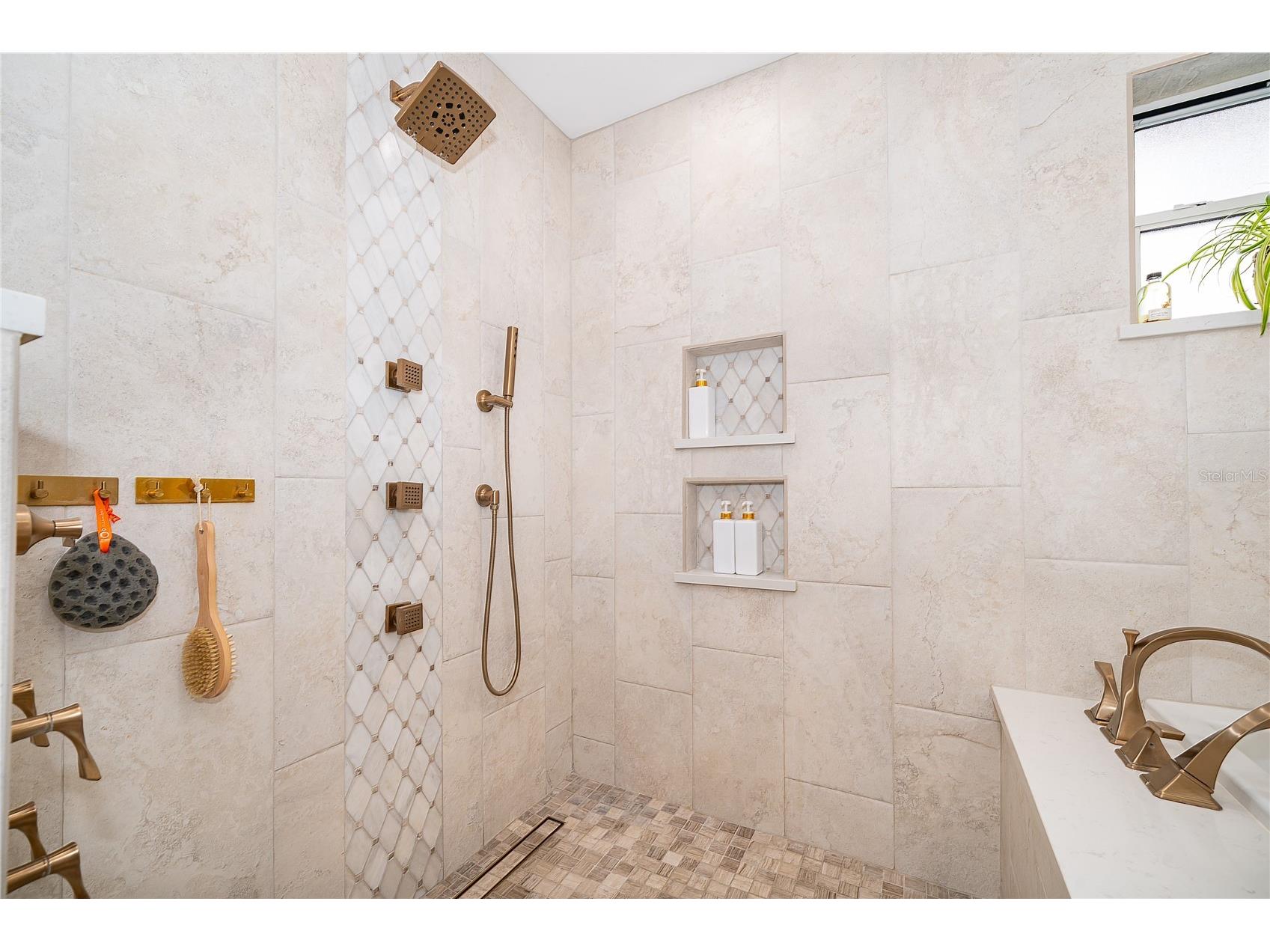 2810 Overlake Avenue Orlando FL 32806 - CONWAY CHAIN OF LAKES O6406039 image25