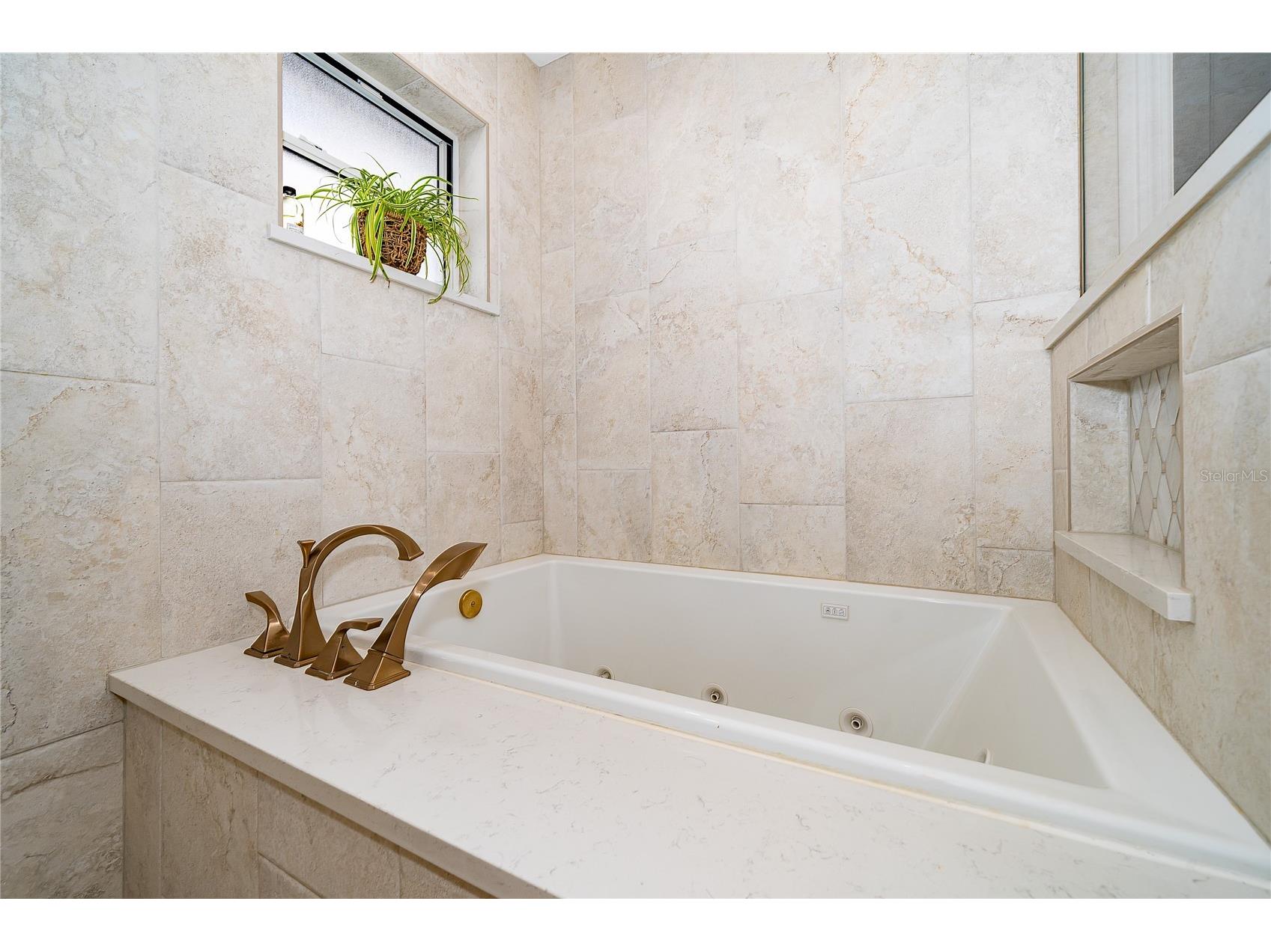 2810 Overlake Avenue Orlando FL 32806 - CONWAY CHAIN OF LAKES O6406039 image27