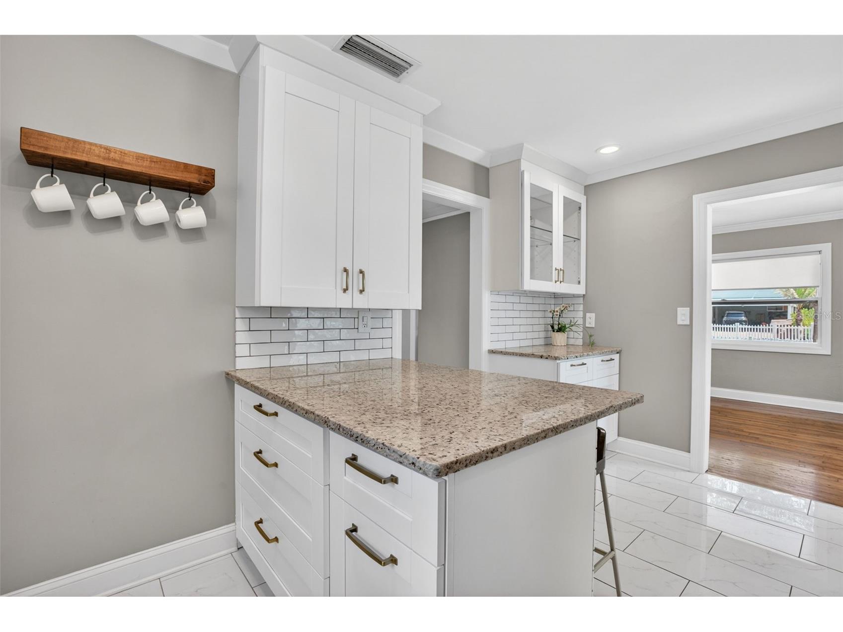 2810 Sanders Drive Tampa FL 33611 TB8510454 image15