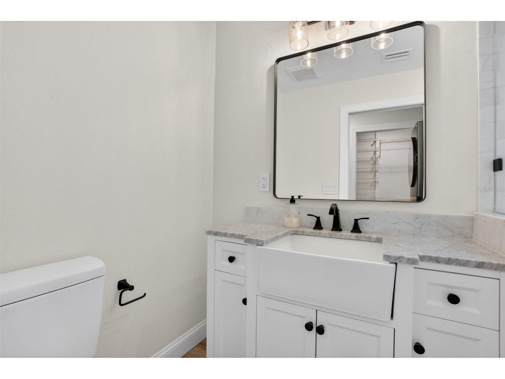 2810 Sanders Drive Tampa FL 33611 TB8510454 image32
