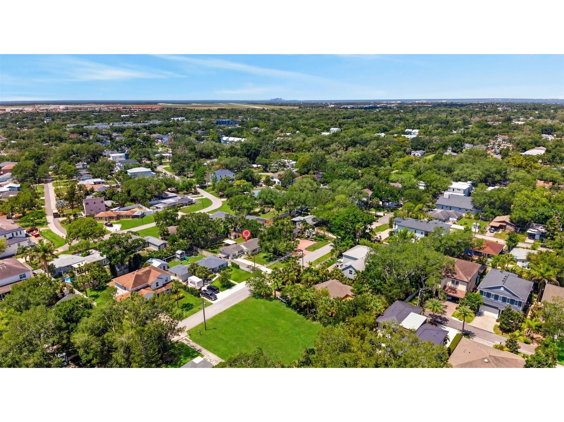 2810 Sanders Drive Tampa FL 33611 TB8510454 image40