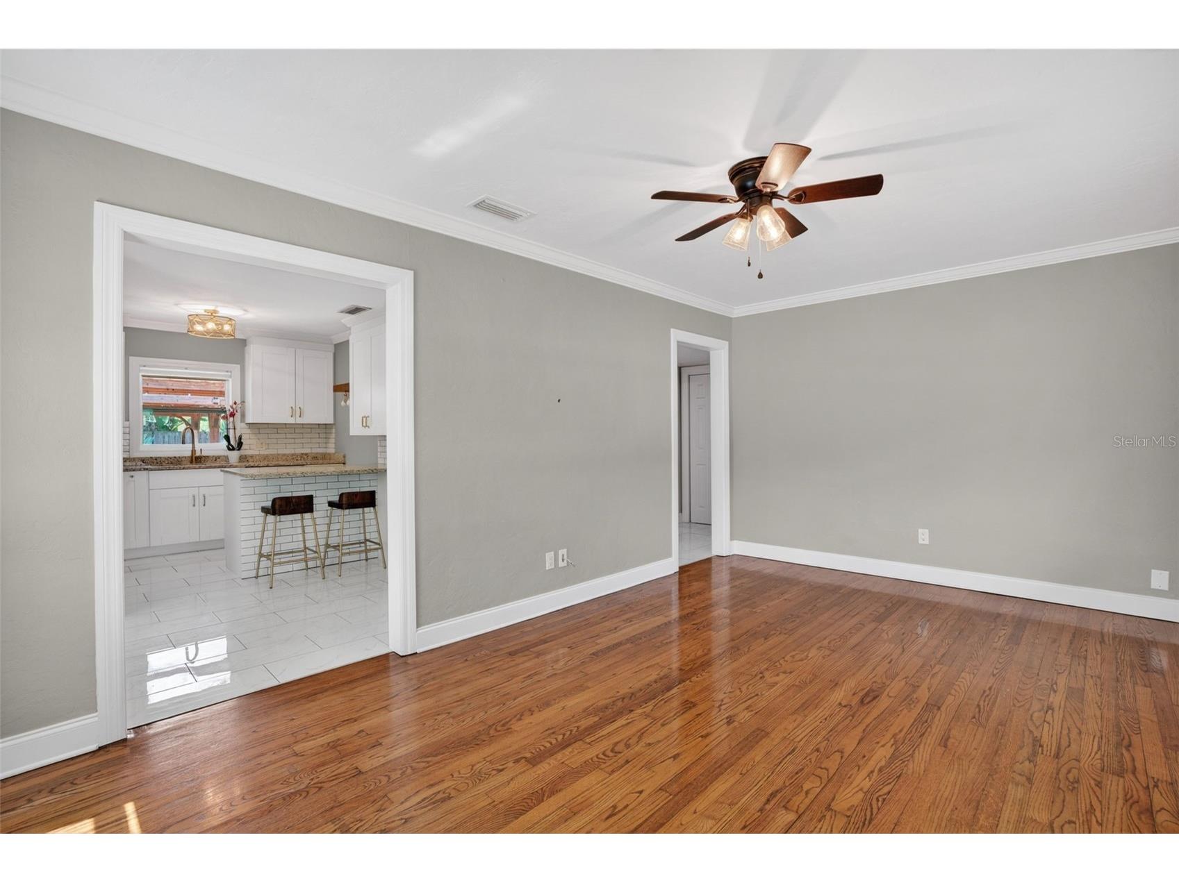 2810 Sanders Drive Tampa FL 33611 TB8510454 image9