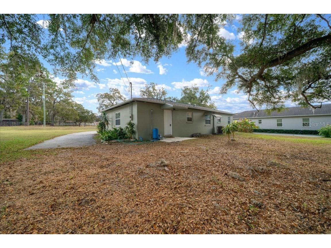 2810 SE Lake Weir Avenue Ocala FL 34471 OM714042 image41