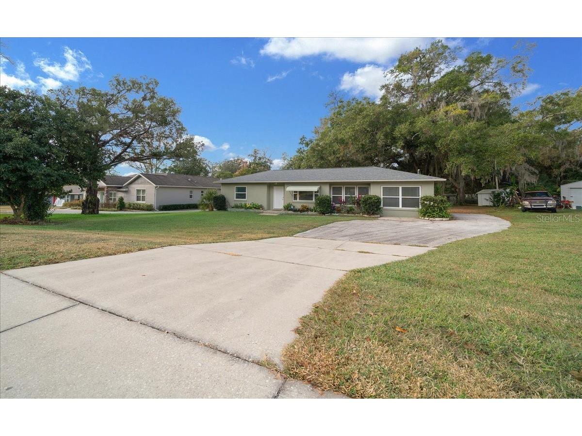 2810 SE Lake Weir Avenue Ocala FL 34471 OM714042 image5