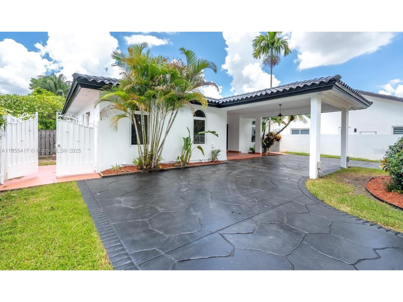 2810 SW 114th Avenue Miami FL 33165 TB8449607 image1